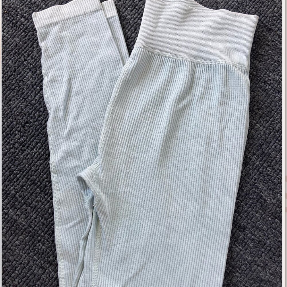 Women's Ribbed Leggings